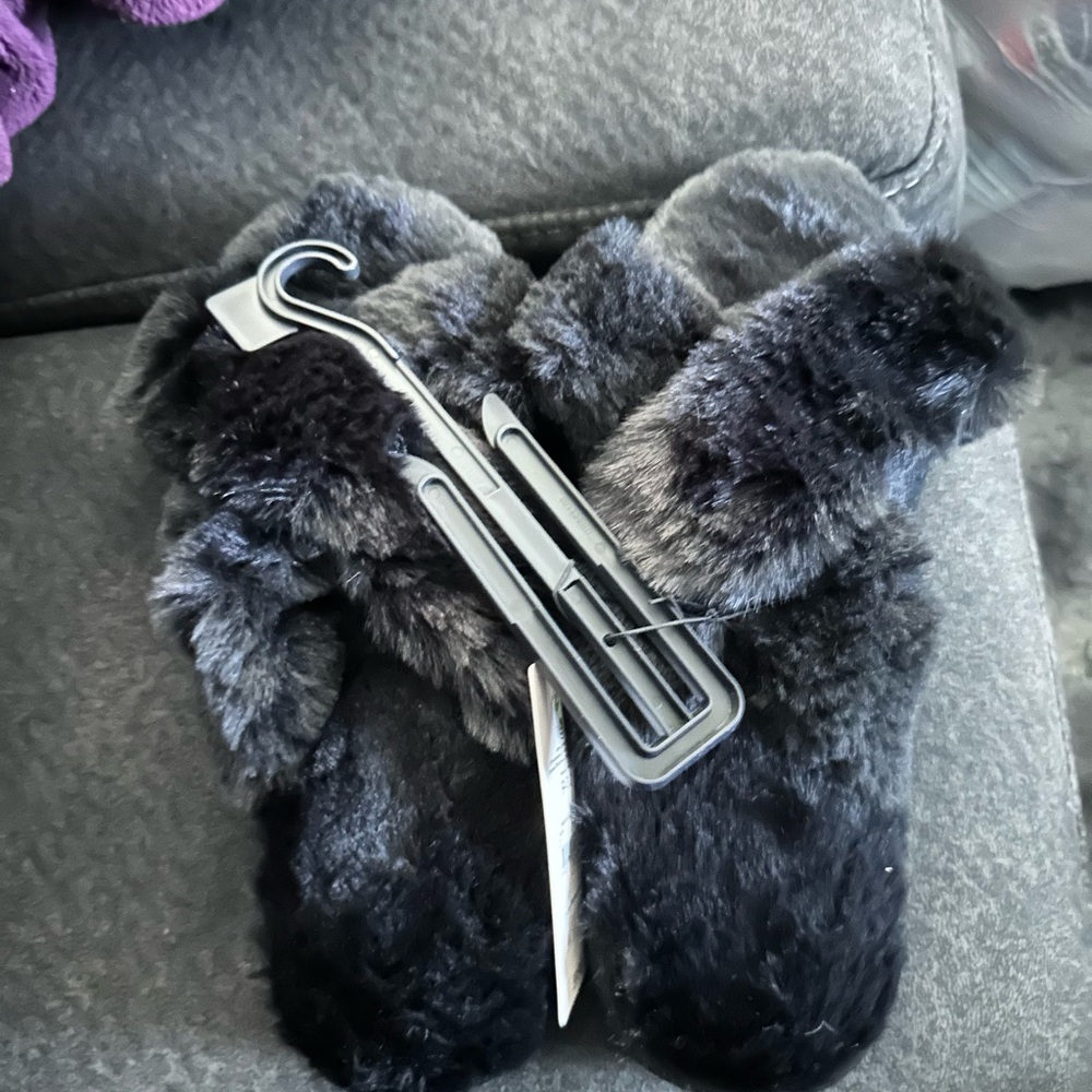 Women's Black and Gray Slippers